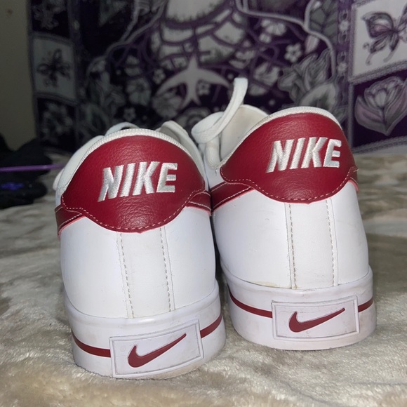 nike sweet classic red